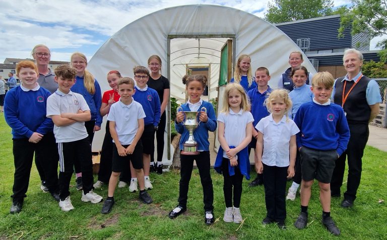 Borrowfield Celebrate Trophy Win!